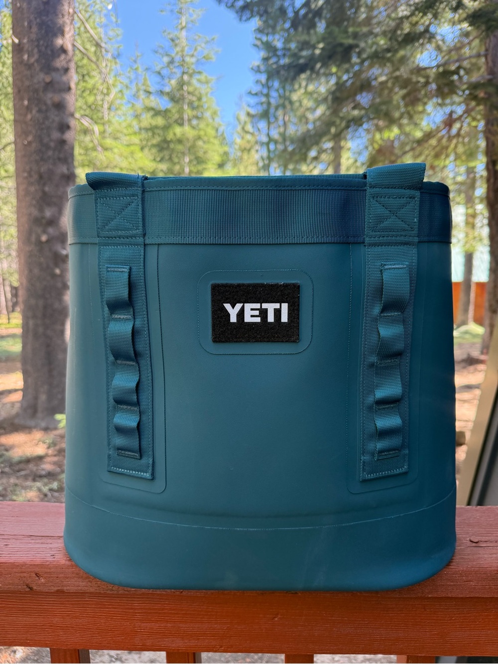 Yeti Camino 35L Teal Tote - Picture 2 of 7